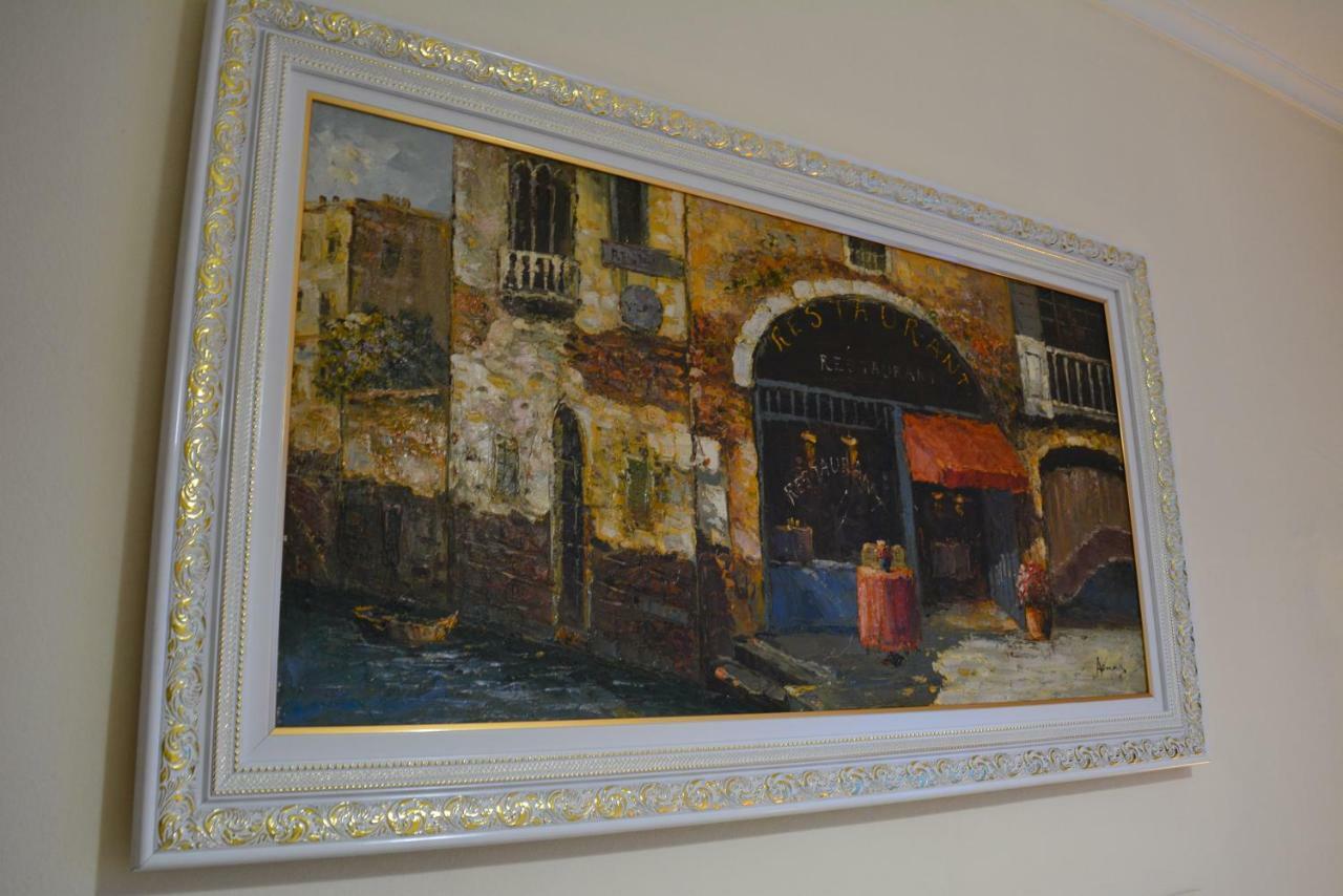Hotel Republika Tirana Extérieur photo