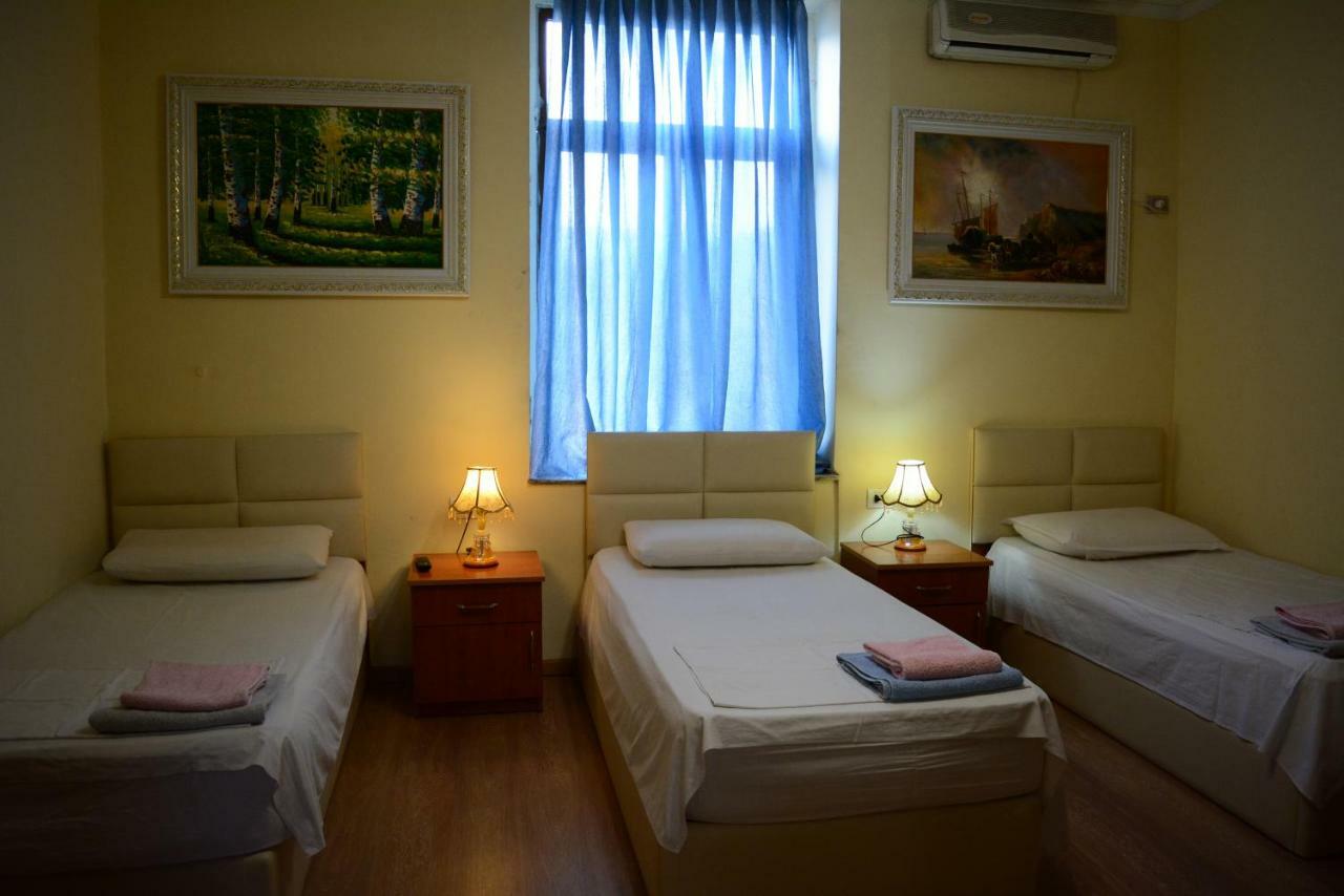 Hotel Republika Tirana Extérieur photo