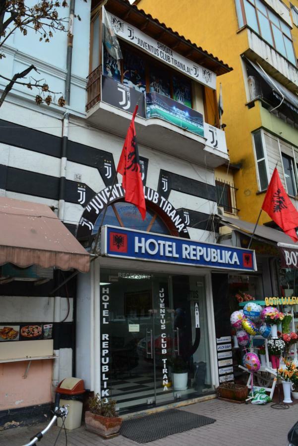 Hotel Republika Tirana Extérieur photo